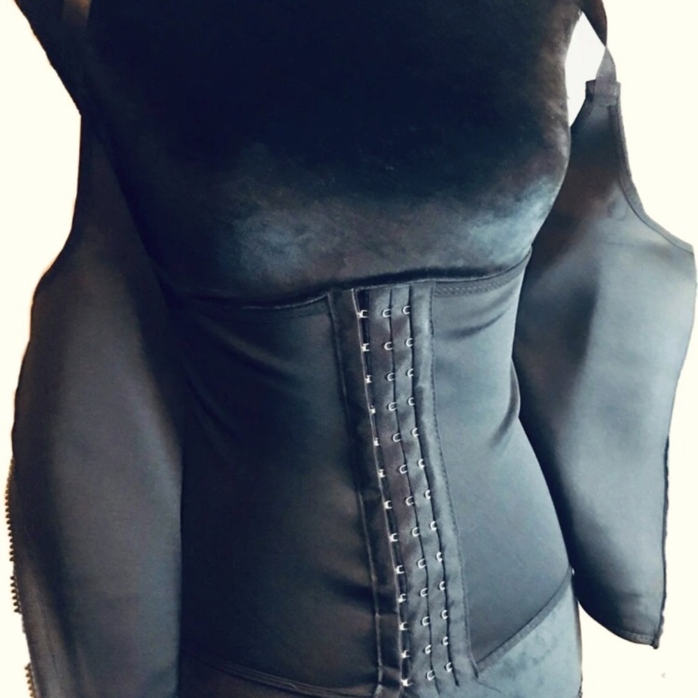 *Brand New* Black Waist Trainer Corset